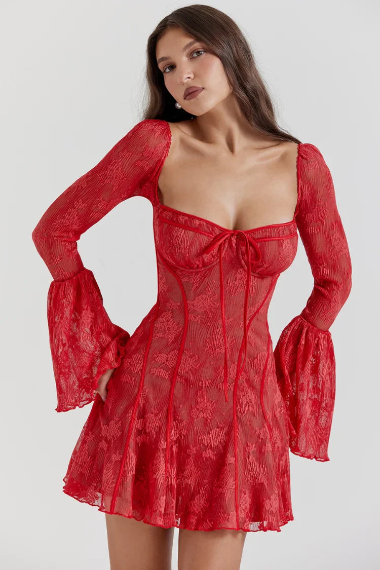 Vestido Curto de Renda – Modelo Maisa