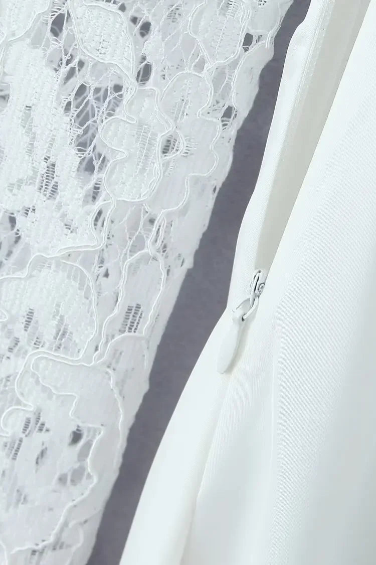 Vestido Curto com Manga de Renda – Modelo Amélie