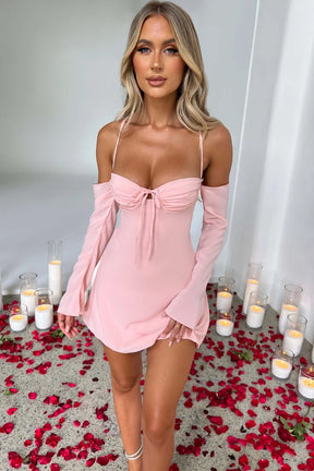 Vestido Curto com Luvas – Modelo Giulia