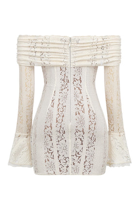 Vestido Curto de Renda Ombro a Ombro – Modelo Bianca