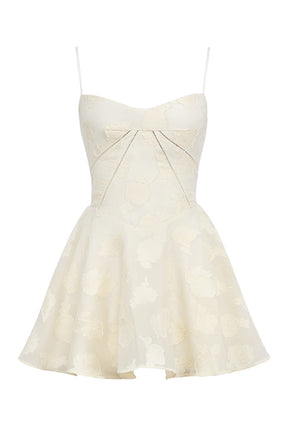 Vestido Creme curto floral modelo Bella