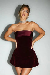 Vestido Tomara que Caia em Veludo – Modelo Vivienne