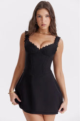 Vestido Curto com Renda - Modelo Ary