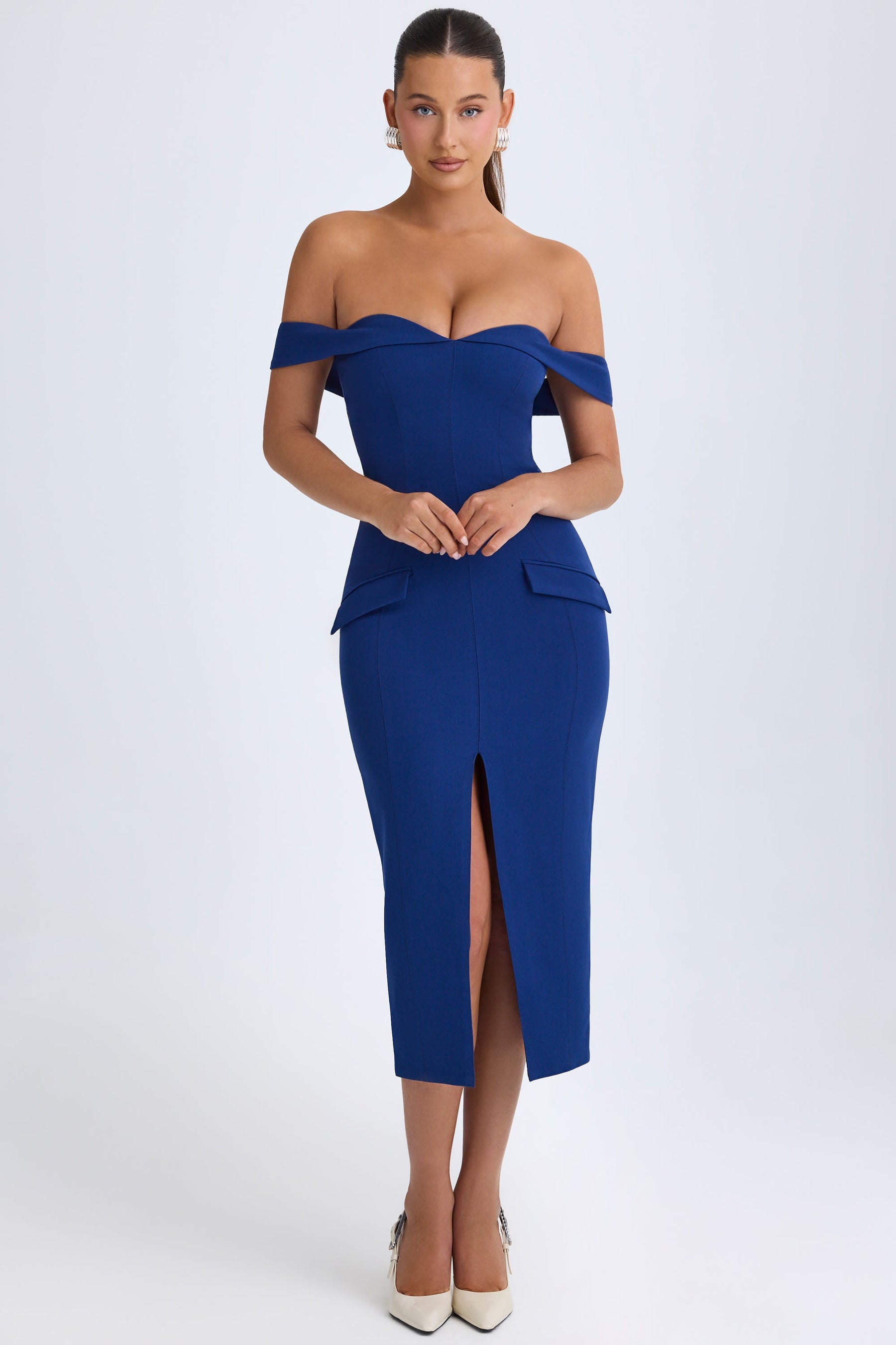 Vestido Midi Off-Shoulder em Azul Marinho