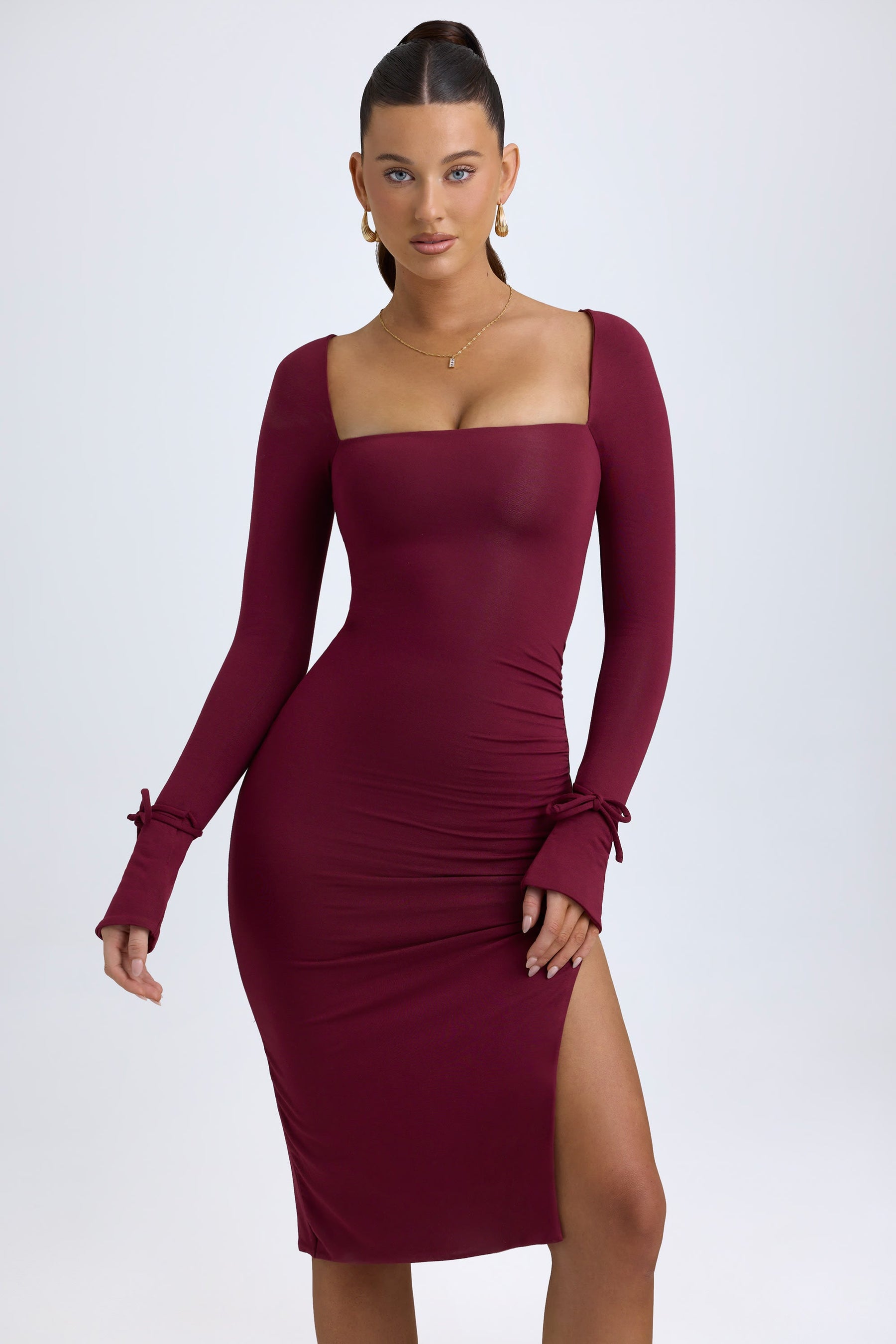 Vestido Midi com Decote Quadrado em Vinho